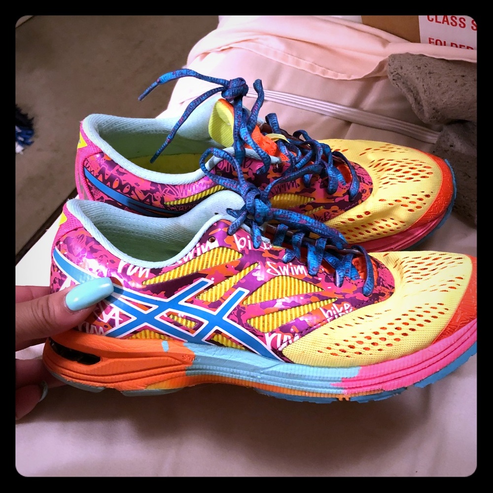 ⛹🏻‍♀️ASICS Gel Noosa🤾🏾‍♀️ SOLD